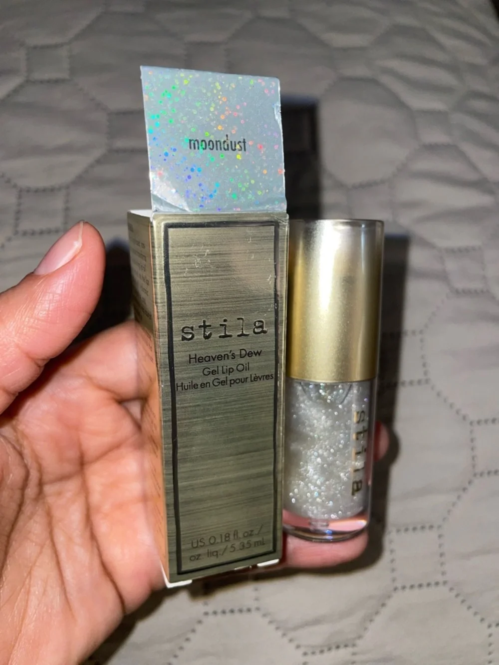 Stila Heaven's Dew Gel Lip Oil - Moondust (Sheer Glitter)